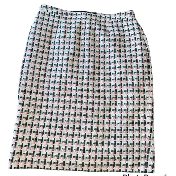 Boden Dresses & Skirts - Boden green white pink tweed skirt size 8